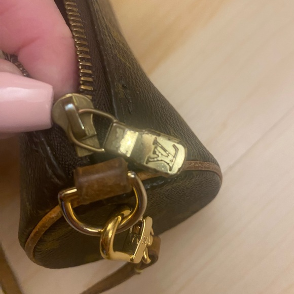 Vintage LV mini bag - Picture 5 of 17